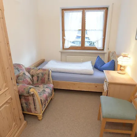 Ferienwohnung König-Denich-2